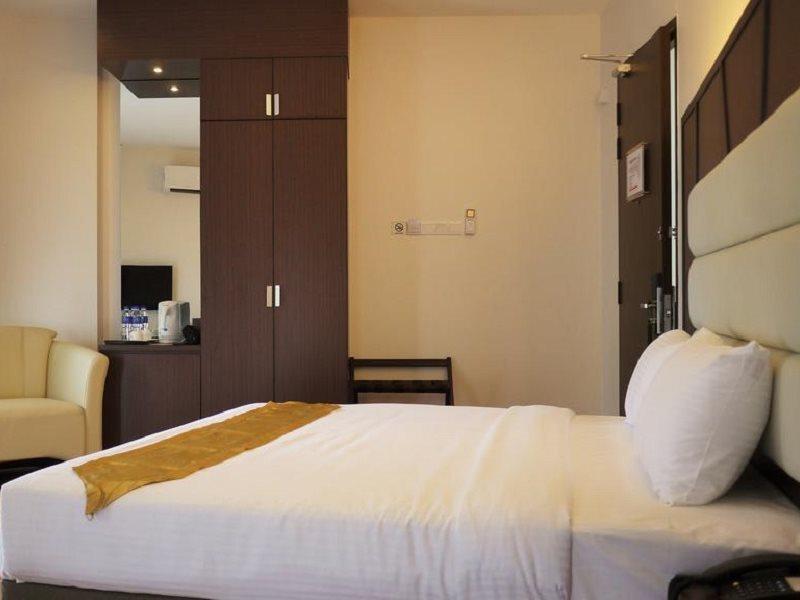 Hotel Grand Baron Taiping Buitenkant foto