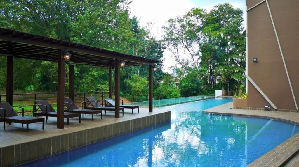 Hotel Grand Baron Taiping Buitenkant foto