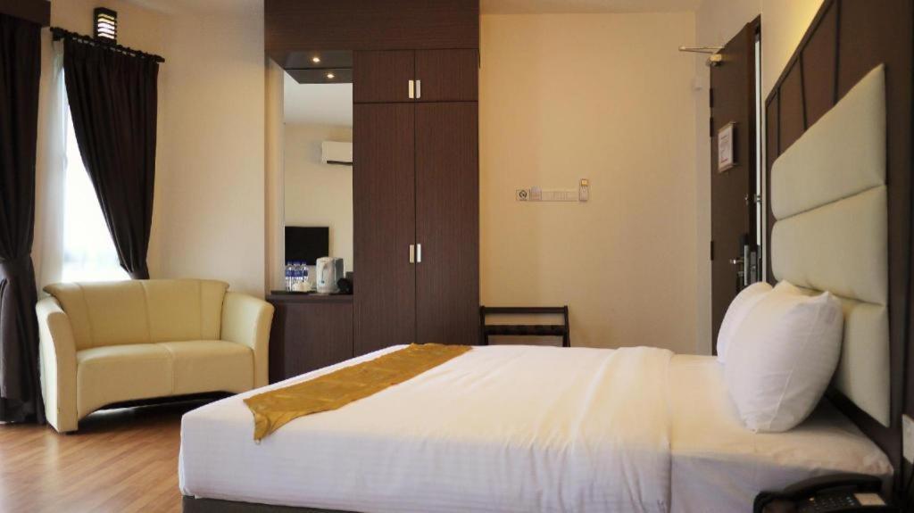 Hotel Grand Baron Taiping Buitenkant foto