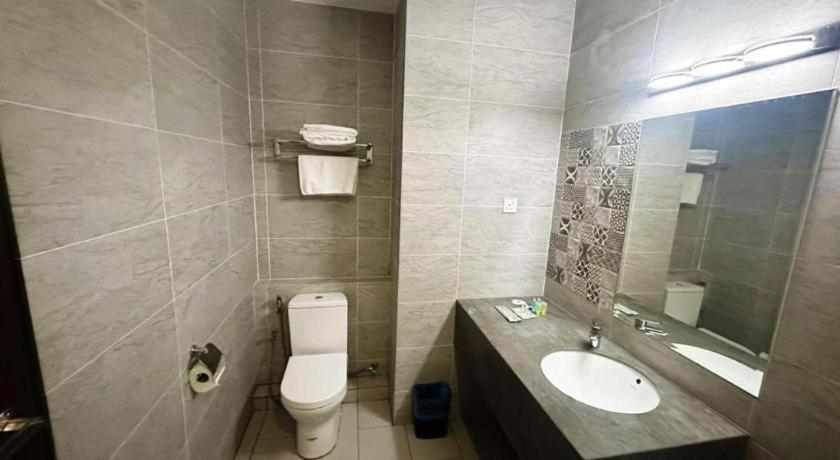 Hotel Grand Baron Taiping Buitenkant foto